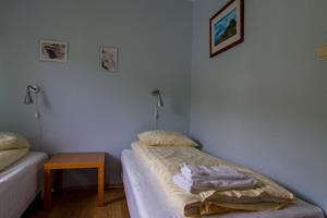 Twin room with private bathroom