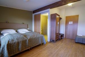 Double room with private bathroom