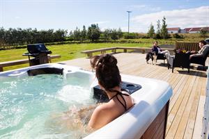 It is ideal to relax in the hot tub