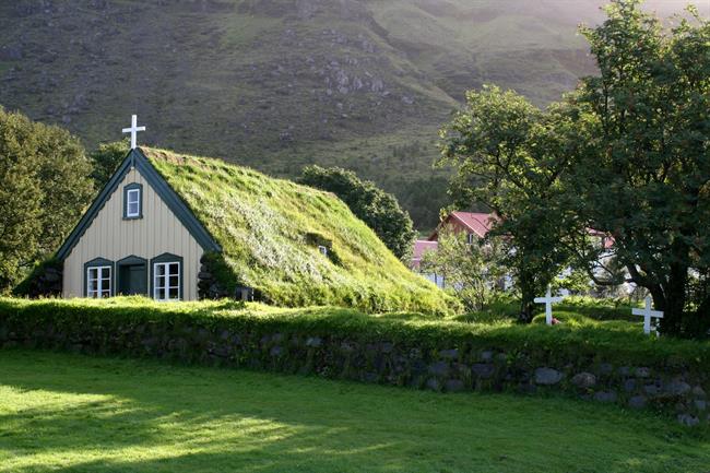 Turf church at Hof