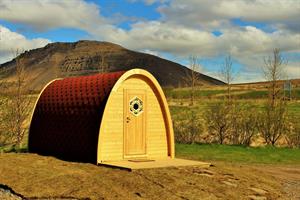 Fjórir poddar (camping pods) eru á Fossatúni