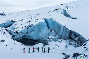 Glacier hiking on Vatnajökull Glacier