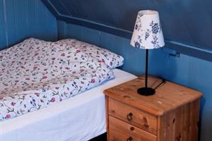 Double room with shared bathroom