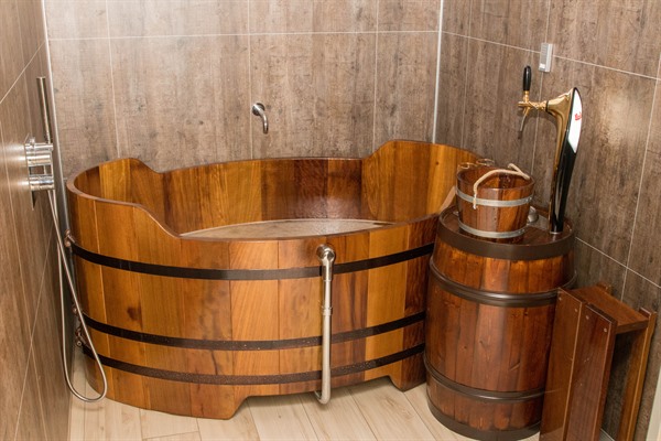 Beer Spa - © Visit North Iceland