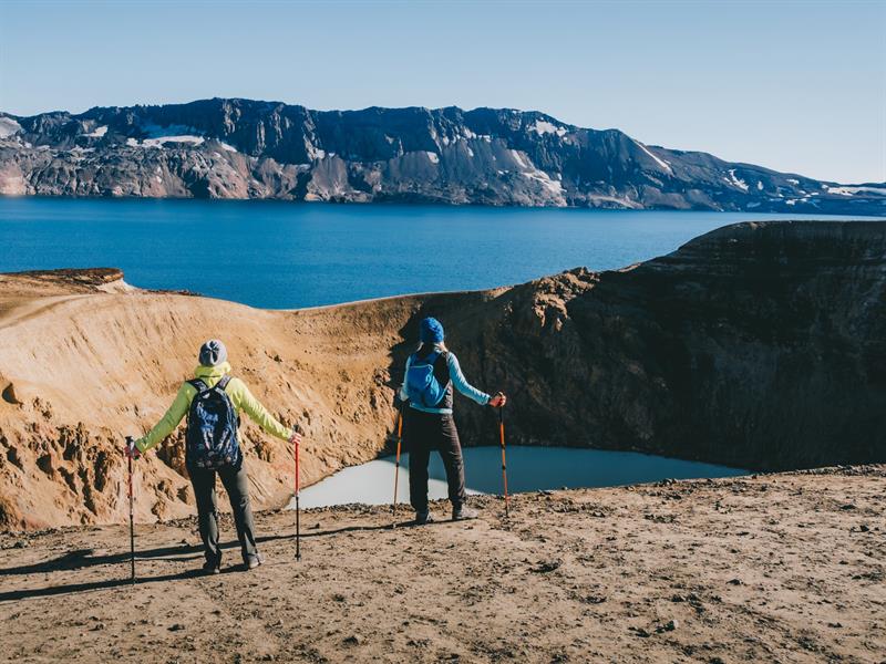 Top 10 Things to pack for a hiking trip in Iceland 