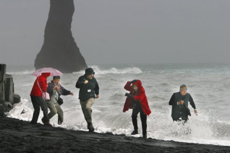 Dumb ways to die in Iceland Dumb ways to die in Iceland