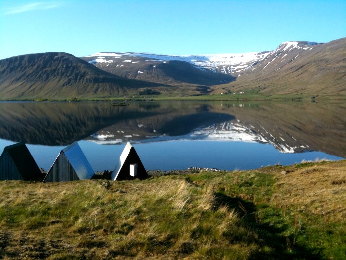 Small cottages with a lake view Small cottages with a lake view