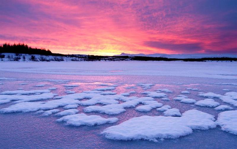 Winter Sunset in Iceland - Styrmir Kári Winter Sunset in Iceland - Styrmir Kári