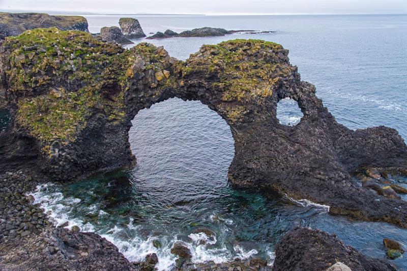 Gatklettur arch