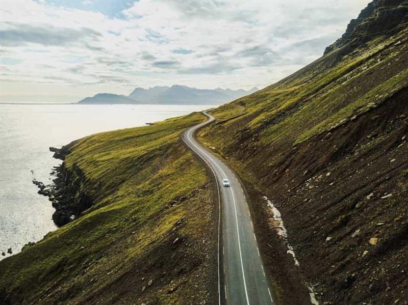 Follow Me Away - Roadtrip in Iceland Follow Me Away - Roadtrip in Iceland