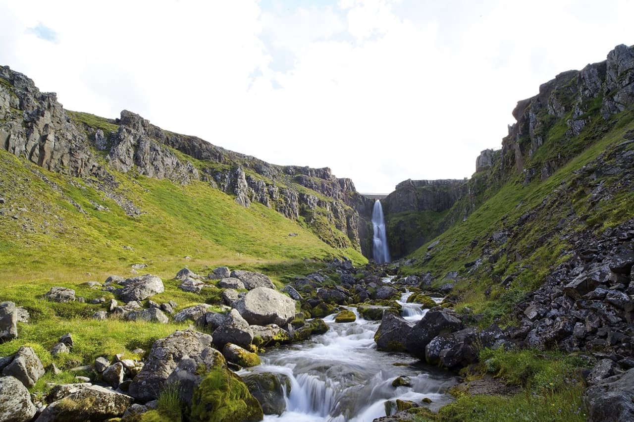 Gljúfursárfoss.jpg Gljúfursárfoss.jpg
