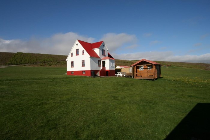 Accommodation in Ytri-Vík