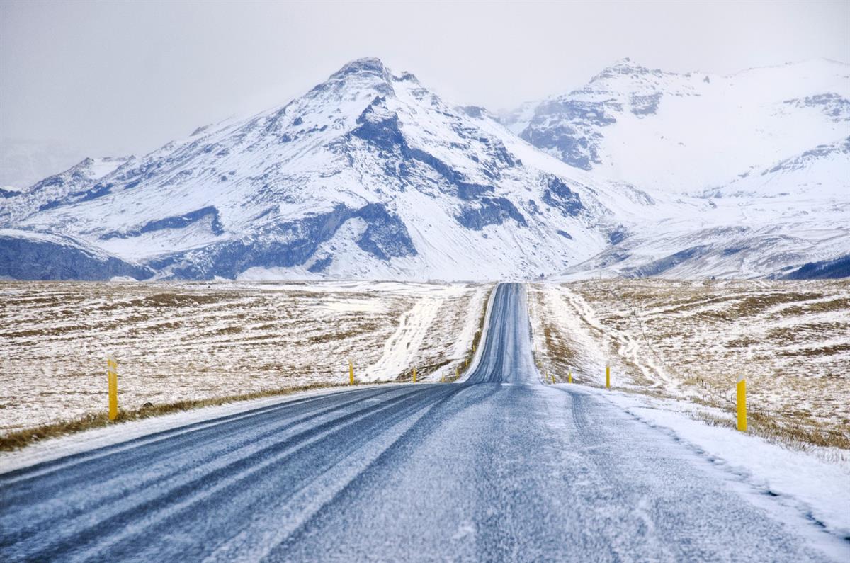 Winter driving in Iceland