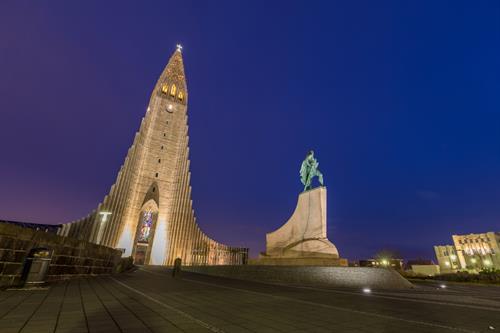 Depositphotos_142803059_xl-2015 Hallgrímskirkja Reykjavik.jpg