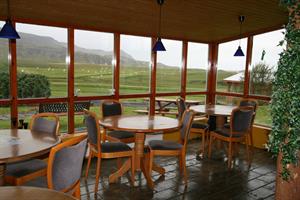 Sun lounge and dining area