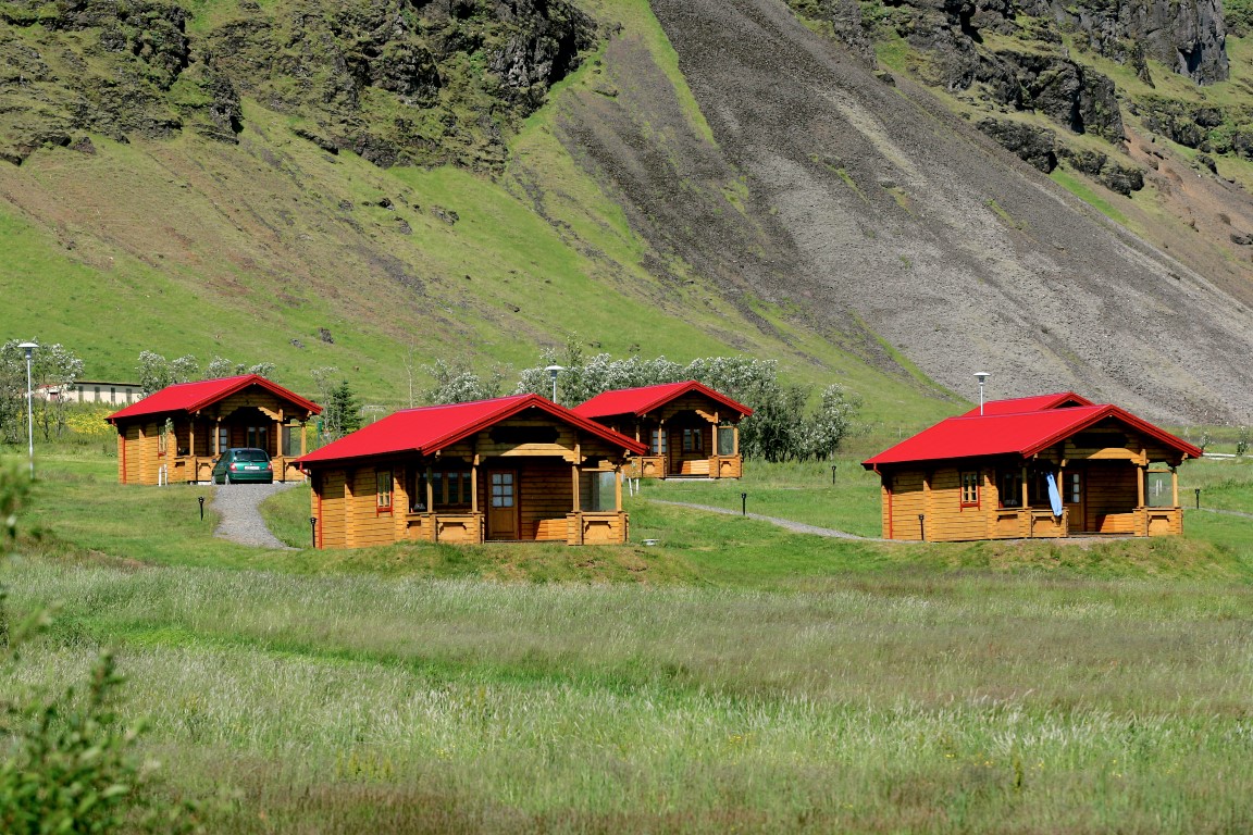 Nupar I Ii Cottages In South Iceland