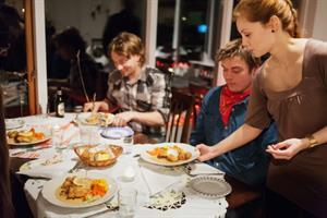 Restaurant - Seafood restaurant offering fresh and local ingredients